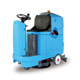 Single brush driving floor scrubber M5